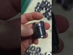 Pengeboran Minyak Kinerja Tinggi Tungsten Carbide Spray Thread Nozzle