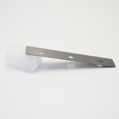 Custom Cemented Tungsten Carbide Alloy Tiga Lubang Slitter Serat Kimia Blade Film Kain Slitting Mesin Mesin Industri Pisau